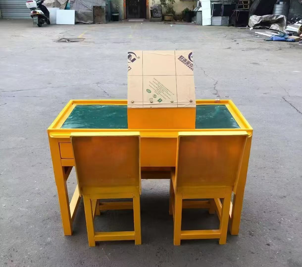 南靖防静电导通桌井下煤矿火工品发放桌：危险品流转的安全守护者